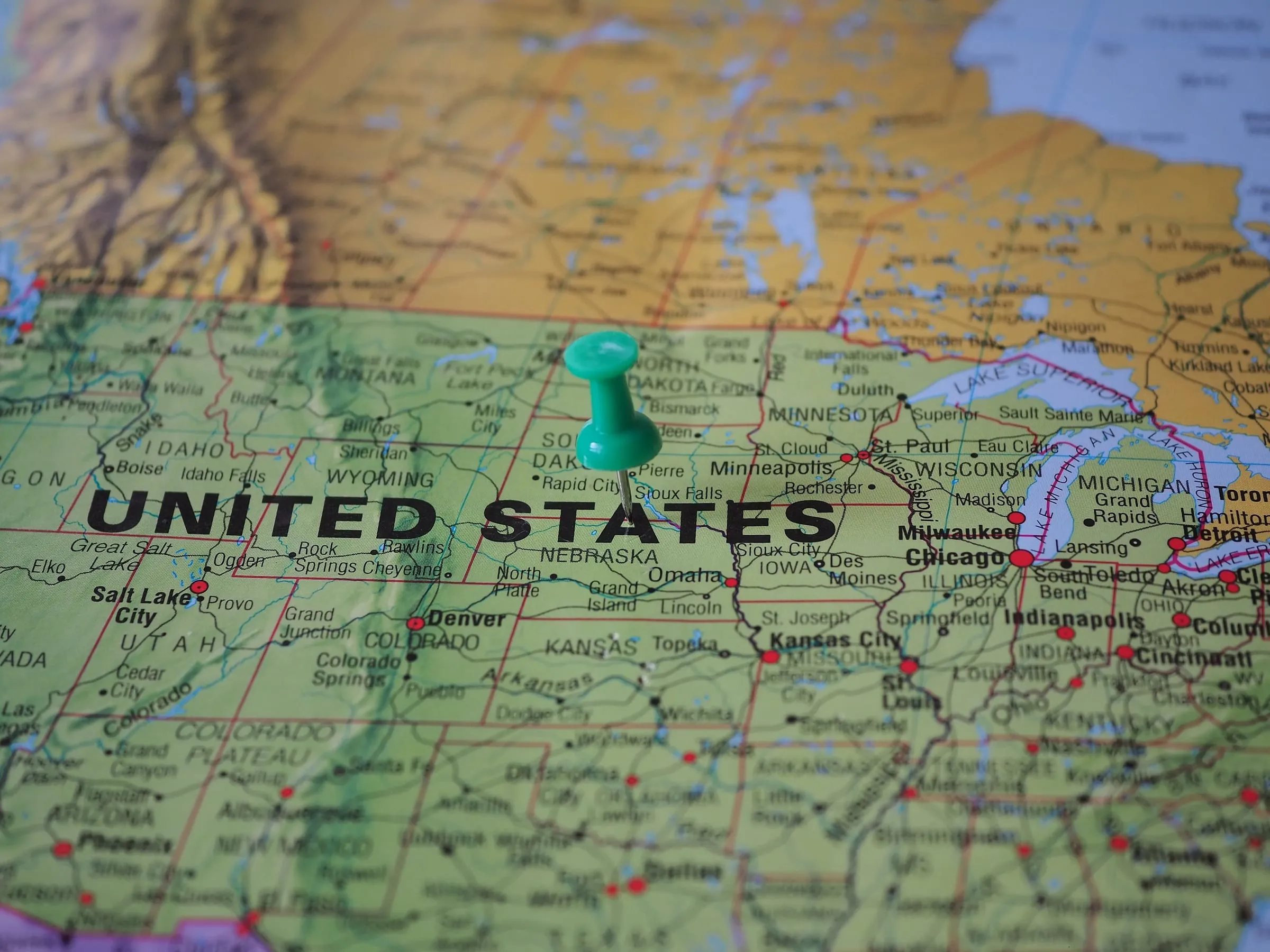 Map of the United States with a pin